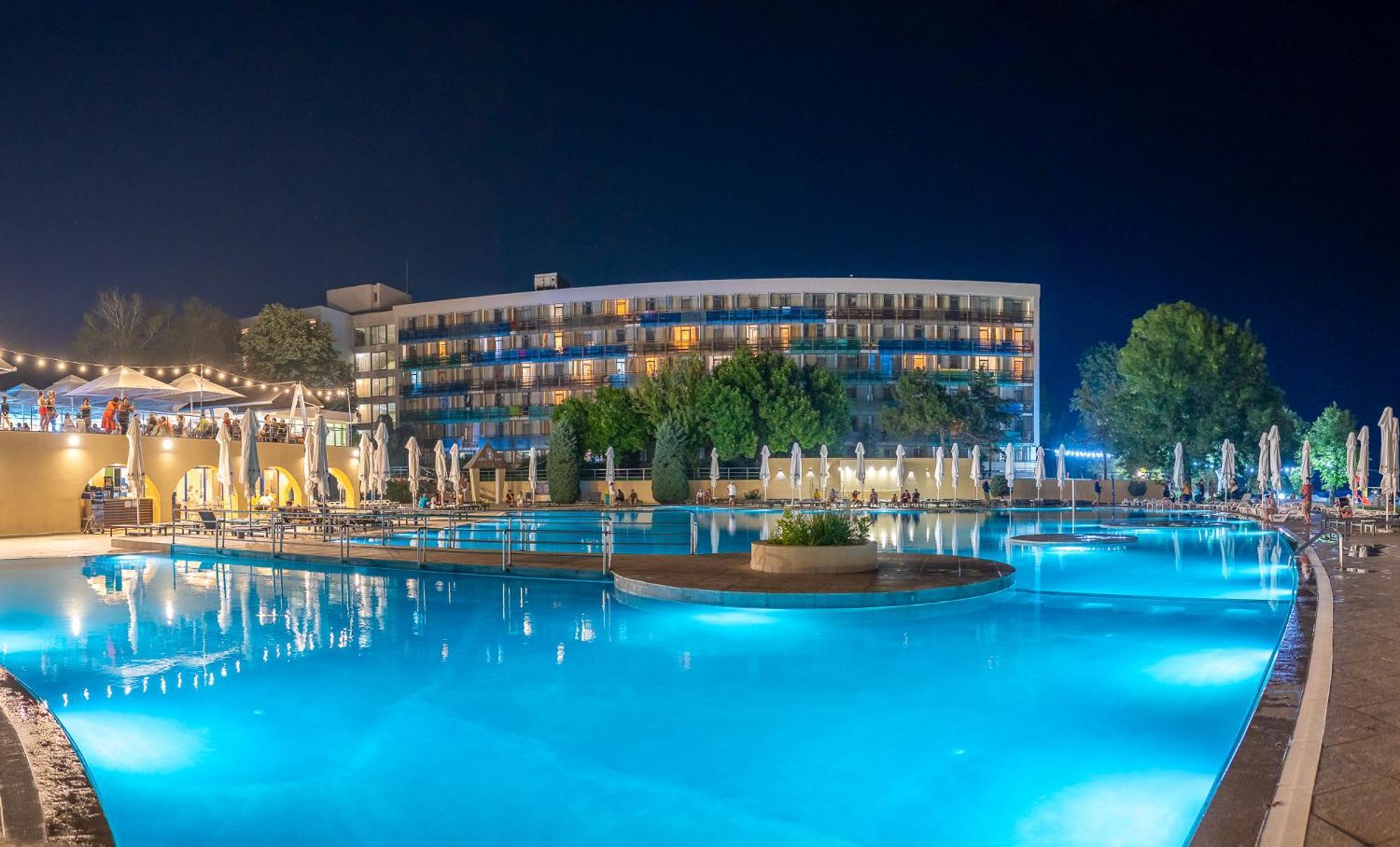 Safir Blue Resort Saturn Buitenkant foto