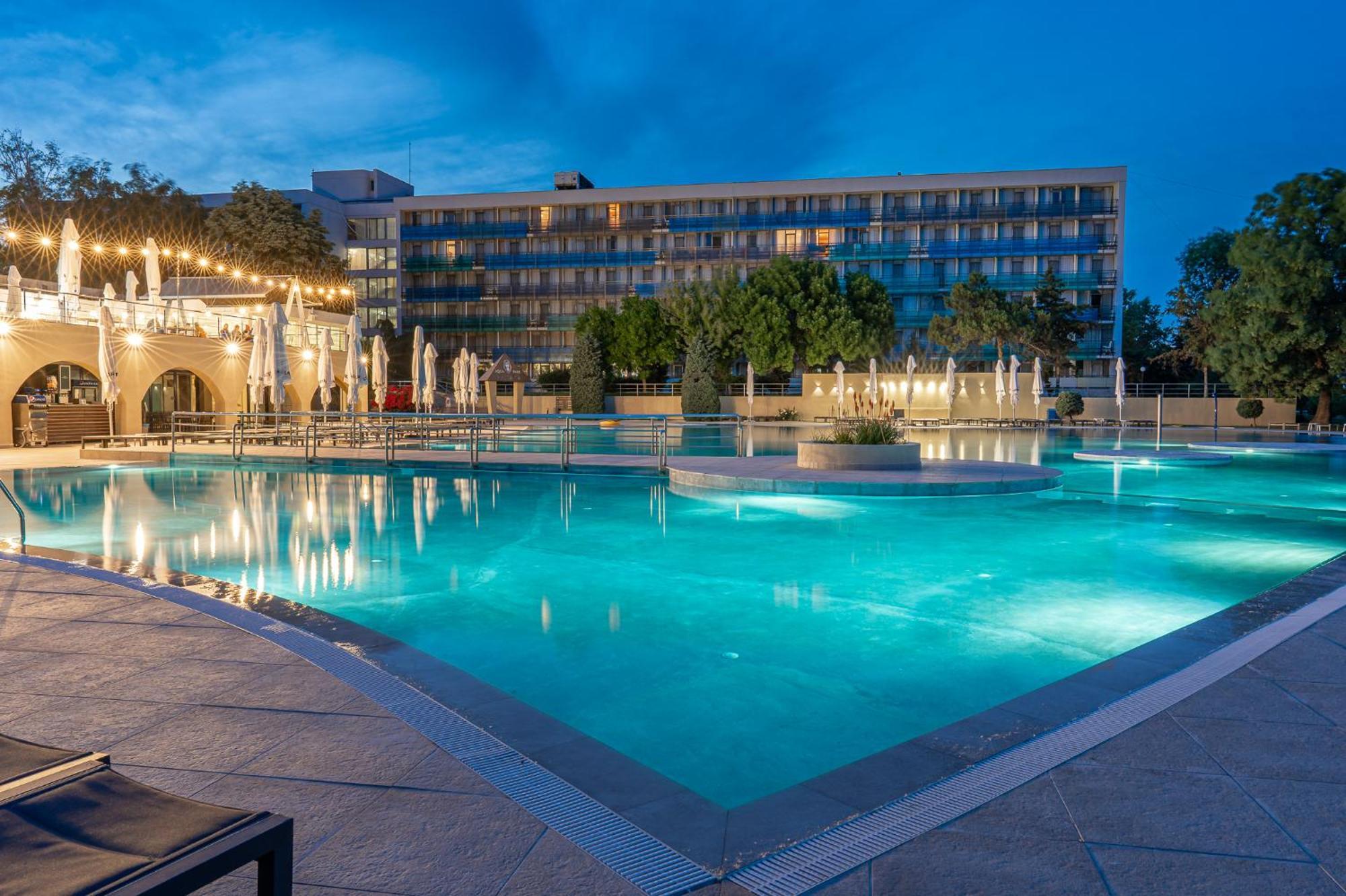 Safir Blue Resort Saturn Buitenkant foto