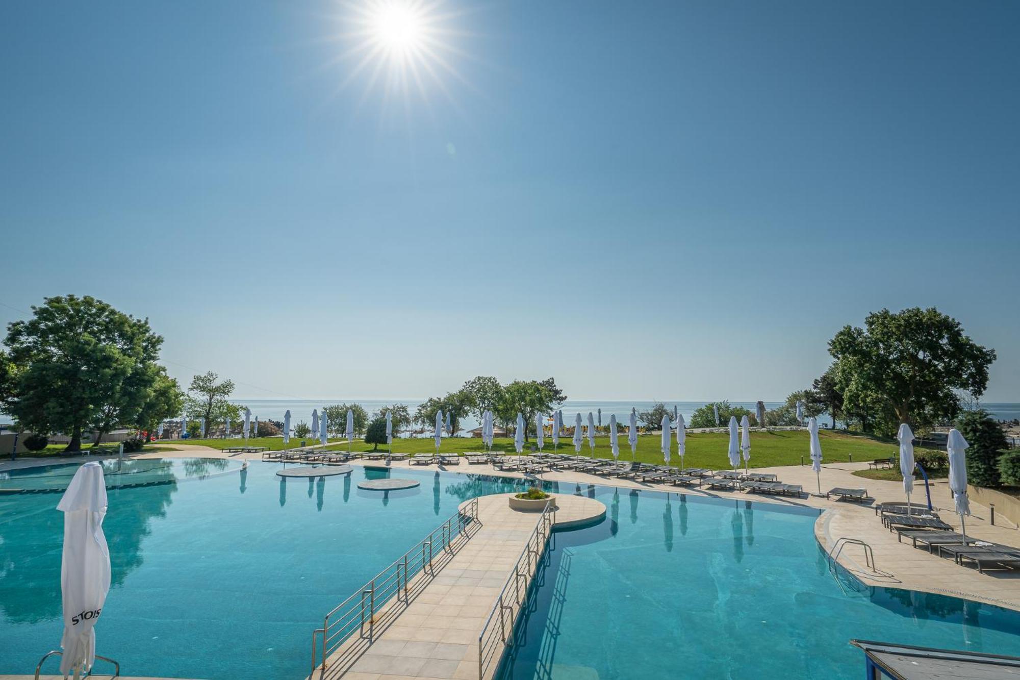 Safir Blue Resort Saturn Buitenkant foto